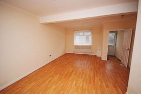 2 bedroom Terraced t...